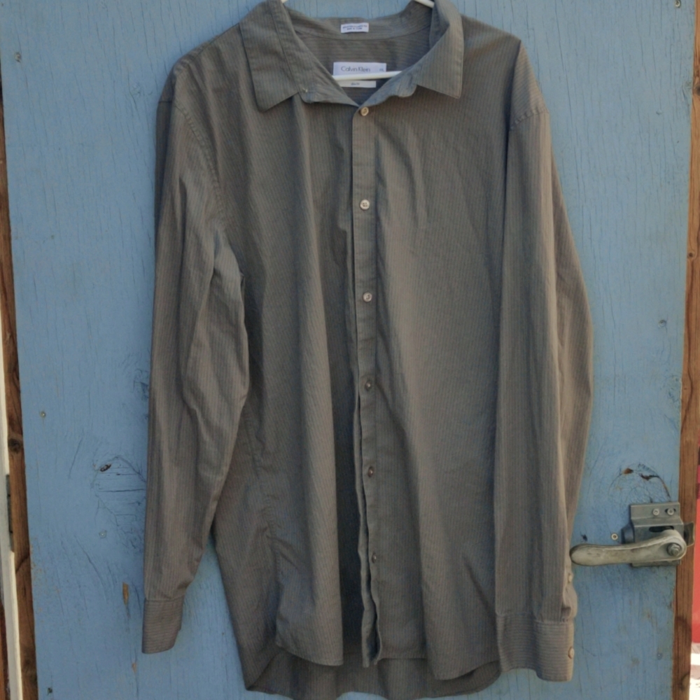 Calvin Kline pin strip dress shirt